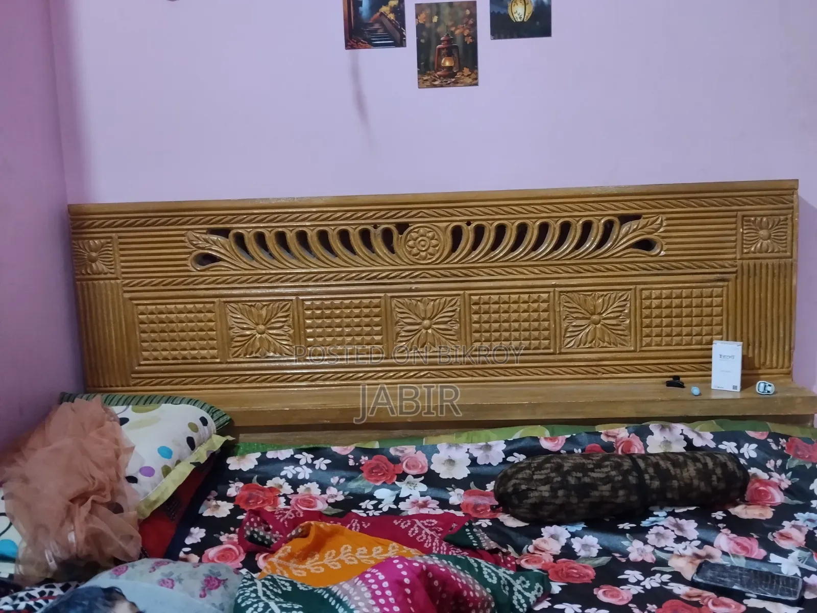 ২টা খাট আর ১ টা ওয়ারড্রব বিক্রি করা হবে।