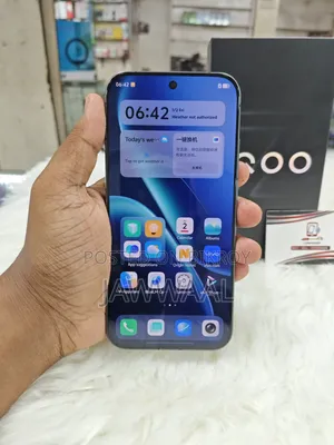 iQOO 256 GB Black