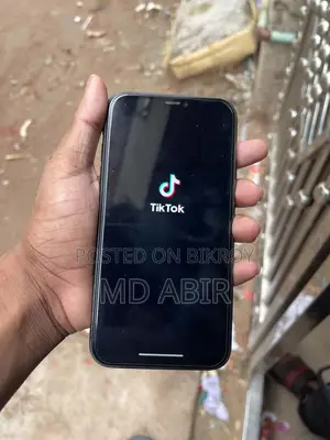 অ্যাপল আইফোন ১১ ১২৮ জিবি ব্ল্যাক