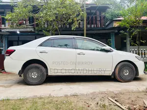 টয়োটা প্রিমিও ২০১৪ পার্ল