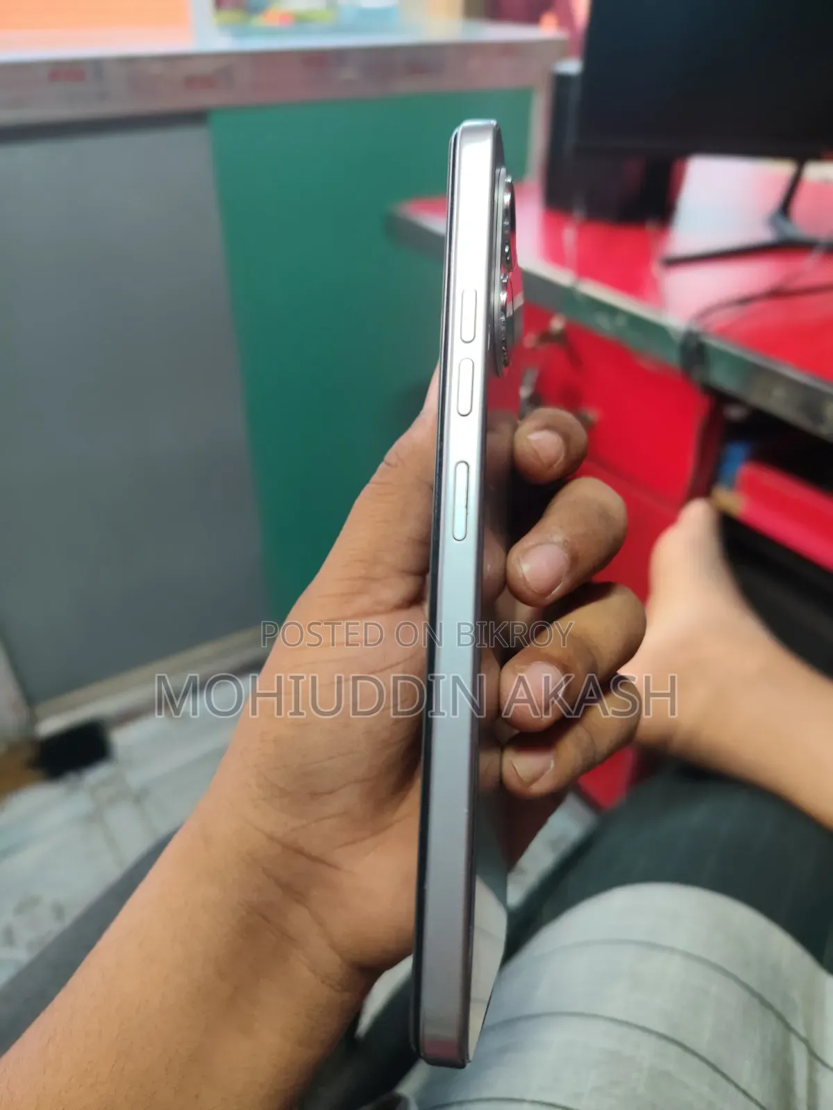 New Tecno Spark Go 64 GB Gold