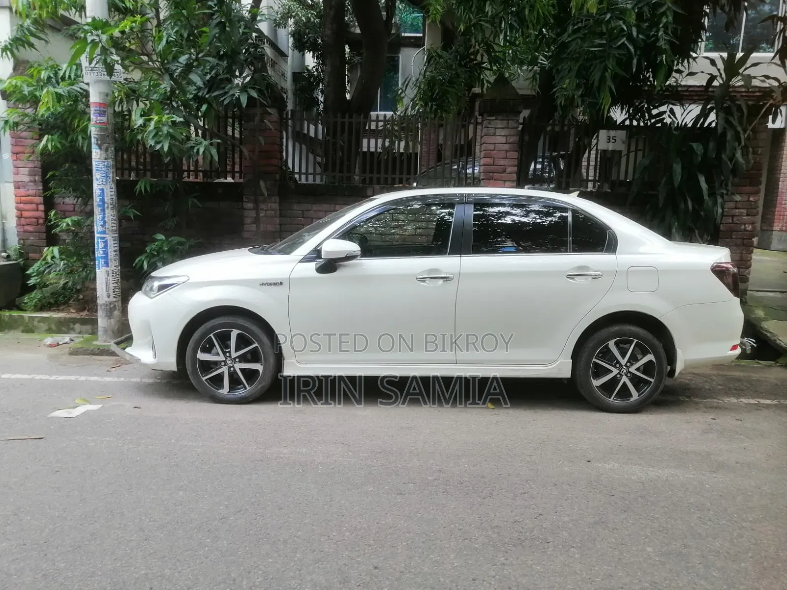 Toyota Axio Hybrid WXB 2018 Pearl White