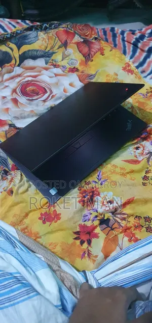 Laptop Lenovo ThinkPad T490s 32GB Intel Core I7 SSD 256GB