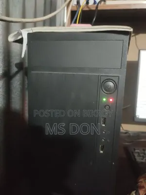 Desktop Computer Microsoft 8GB Intel Core i5 HDD 512GB