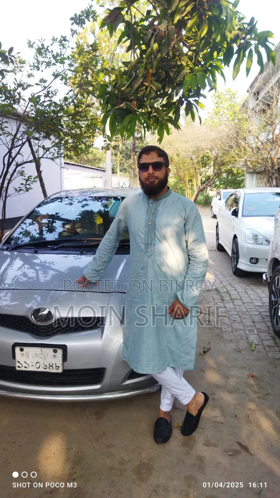 Toyota Vitz 2010 Silver