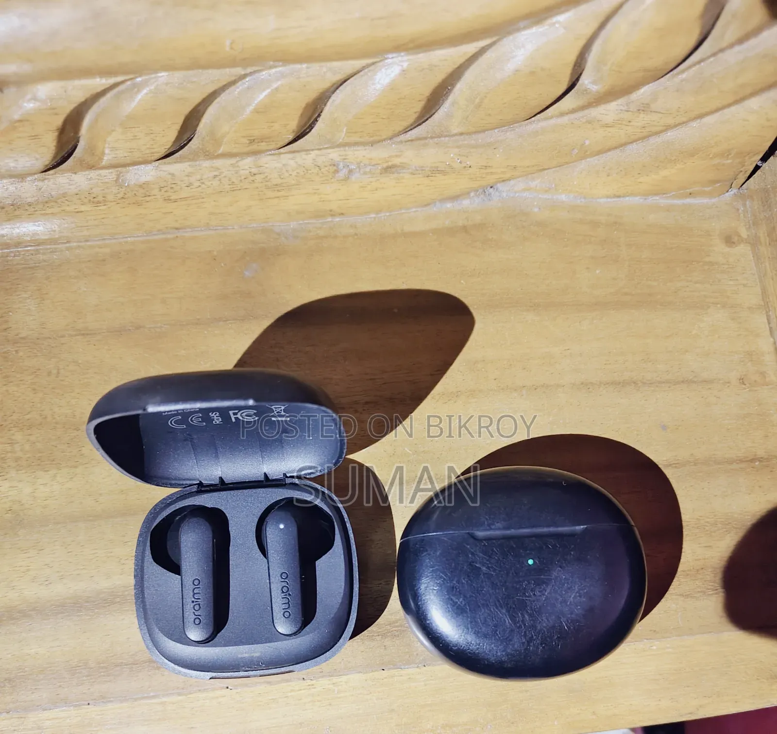 2 Bluetooth Earbuds,