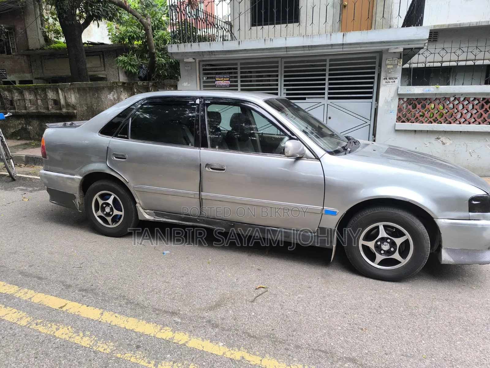 Toyota Sprinter 2000 Silver