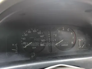 Toyota Sprinter 2000 Silver