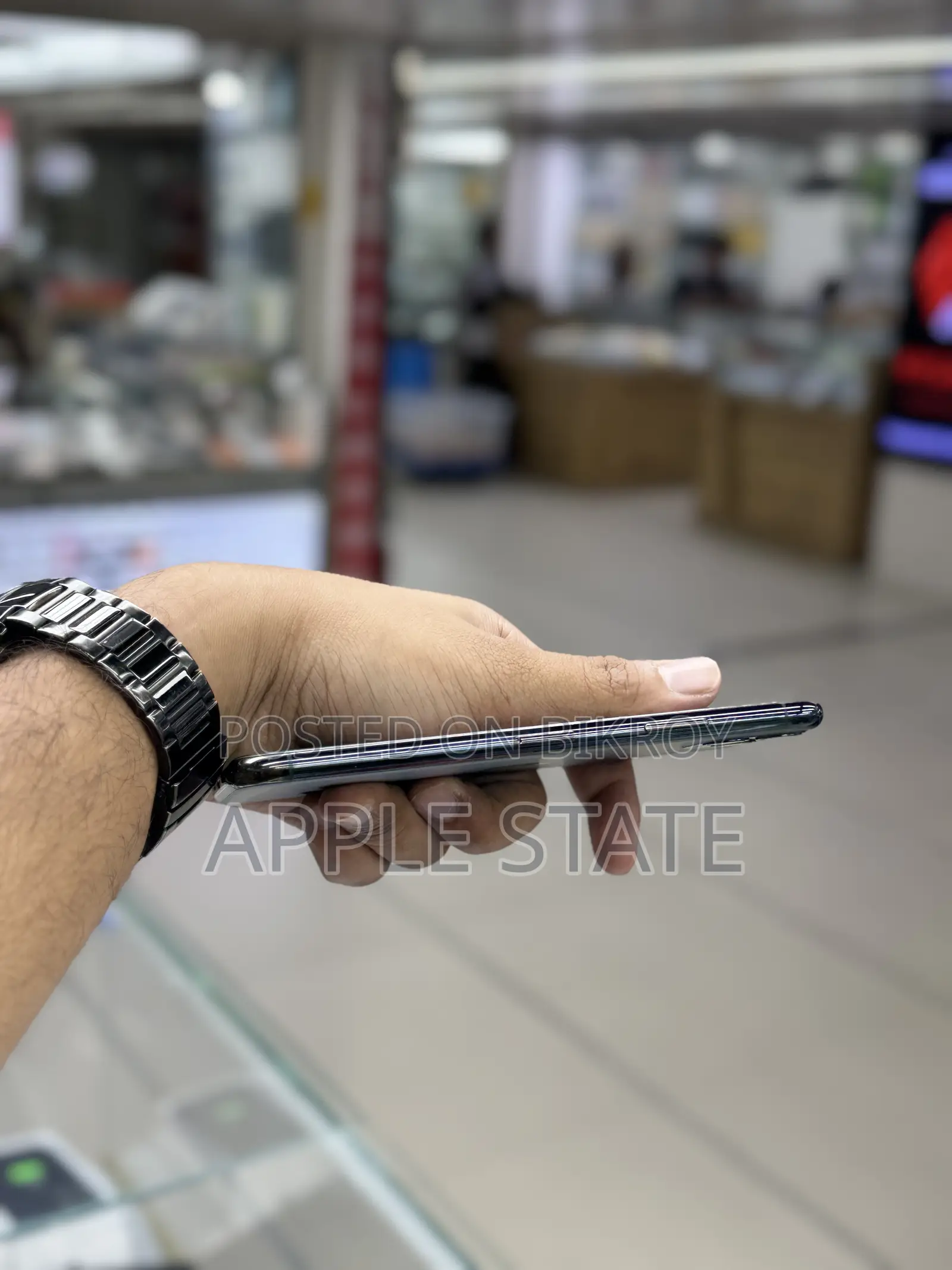 অ্যাপল আইফোন ১১ প্রো ম্যাক্স ২৫৬ জিবি