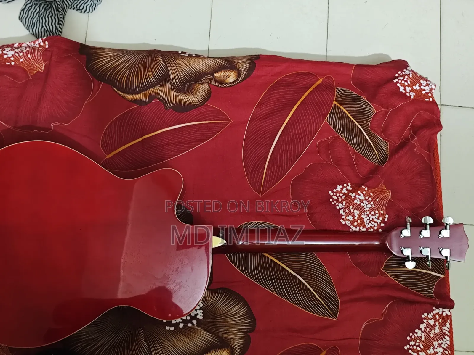 টিজিএম ব্র্যান্ড অরিজিনাল গিটার