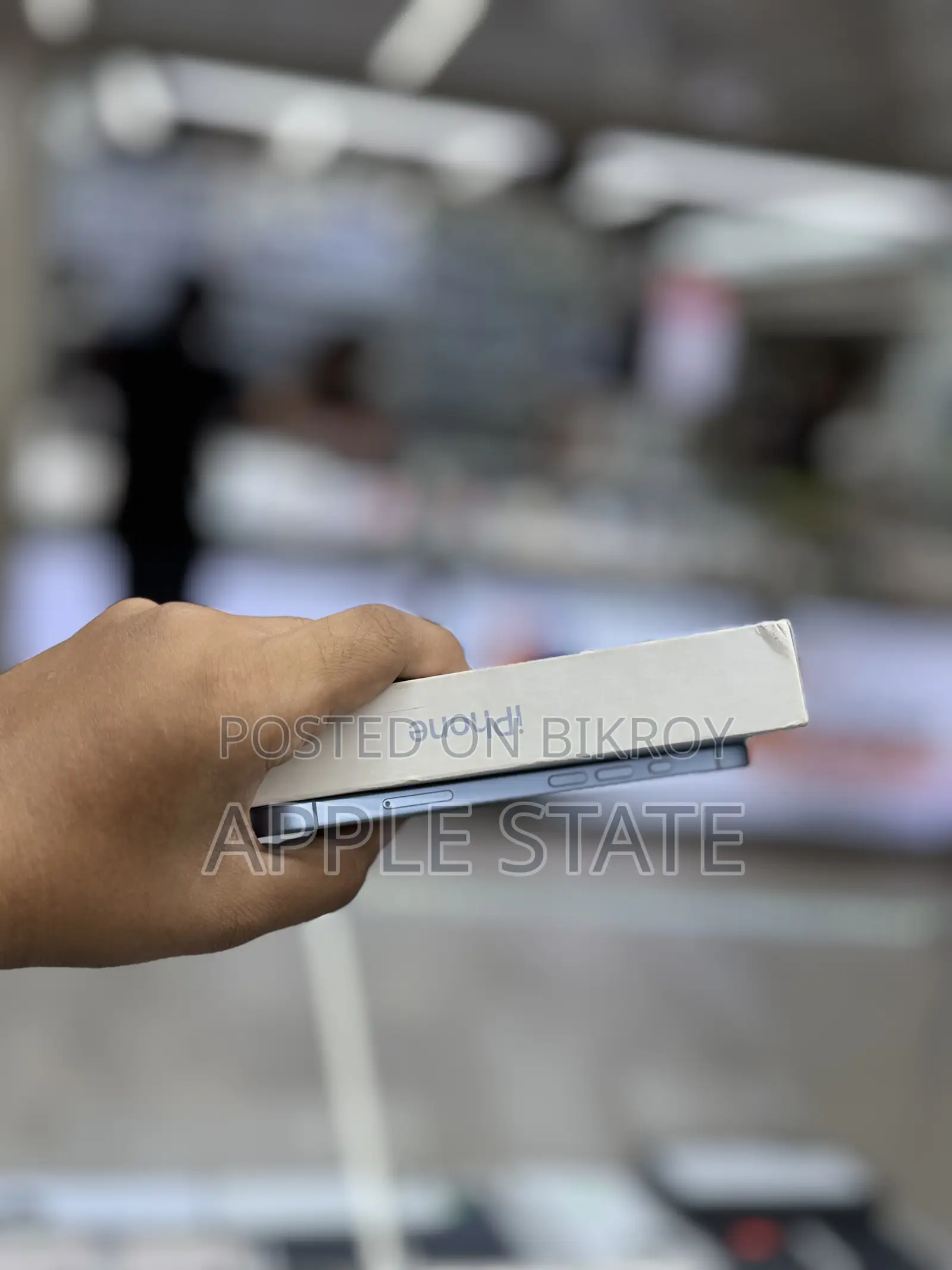 অ্যাপল আইফোন ১৭ ২৫৬ জিবি নীল
