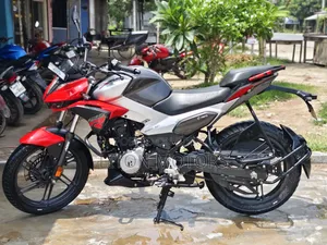 Hero Xtreme 125R 2025 Red