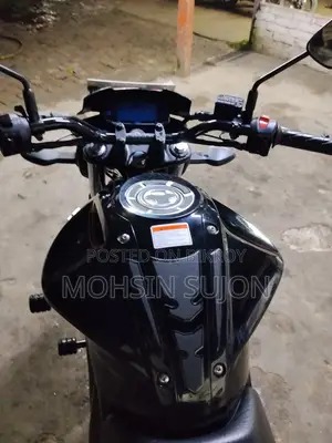 সুজুকি জিক্সার ২০২৬ কালো