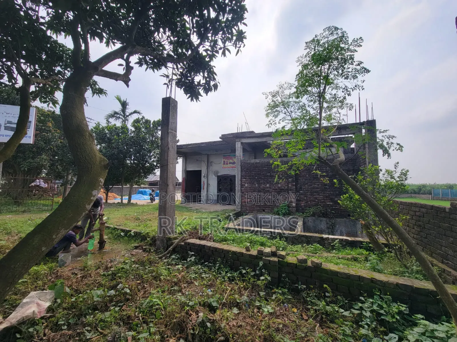 প্রাইম লোকেশনে মেইন রাস্তার পাশে প্লট আকারে জমি বিক্রয় করা হবে