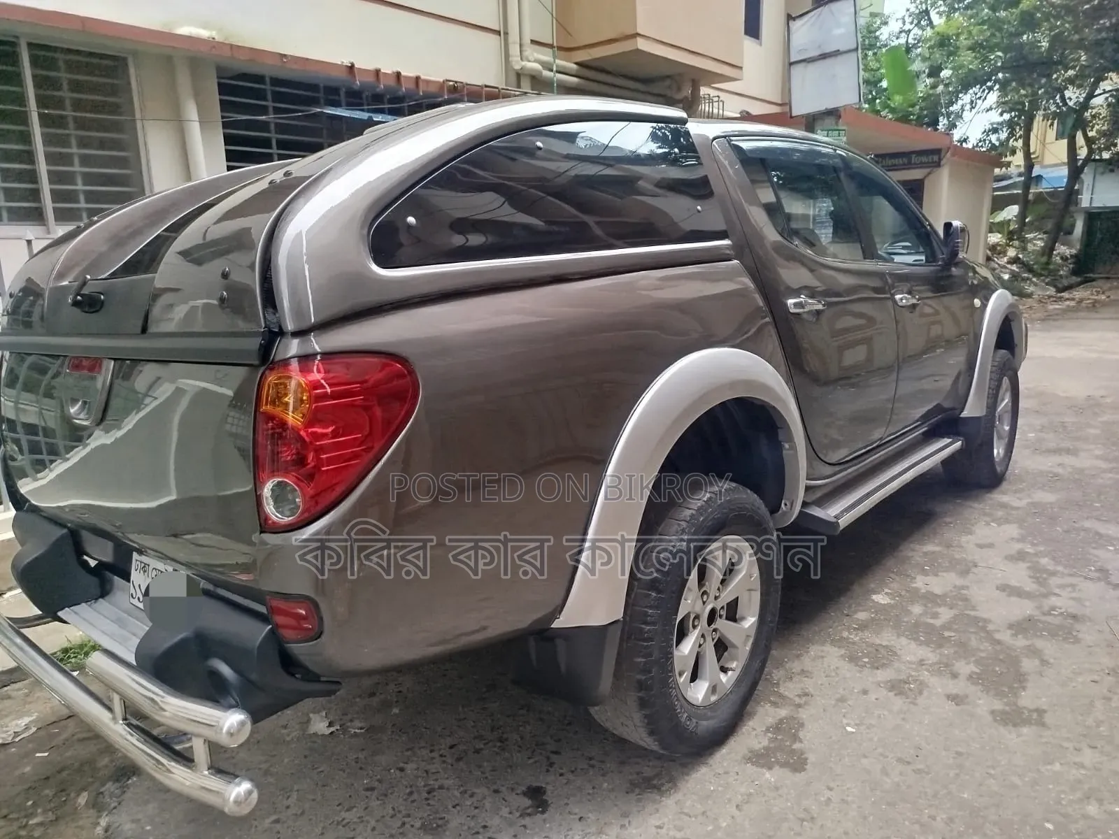 Mitsubishi L200 2010 Gray