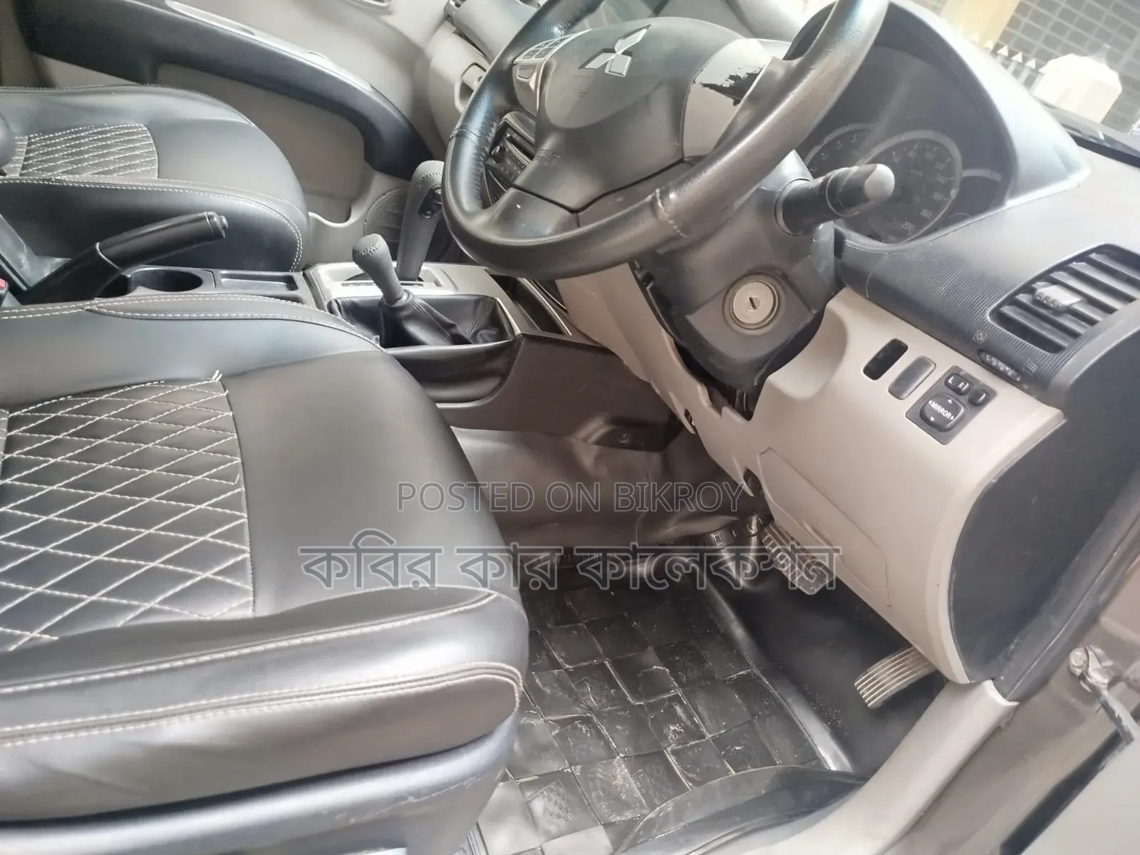 Mitsubishi L200 2010 Gray