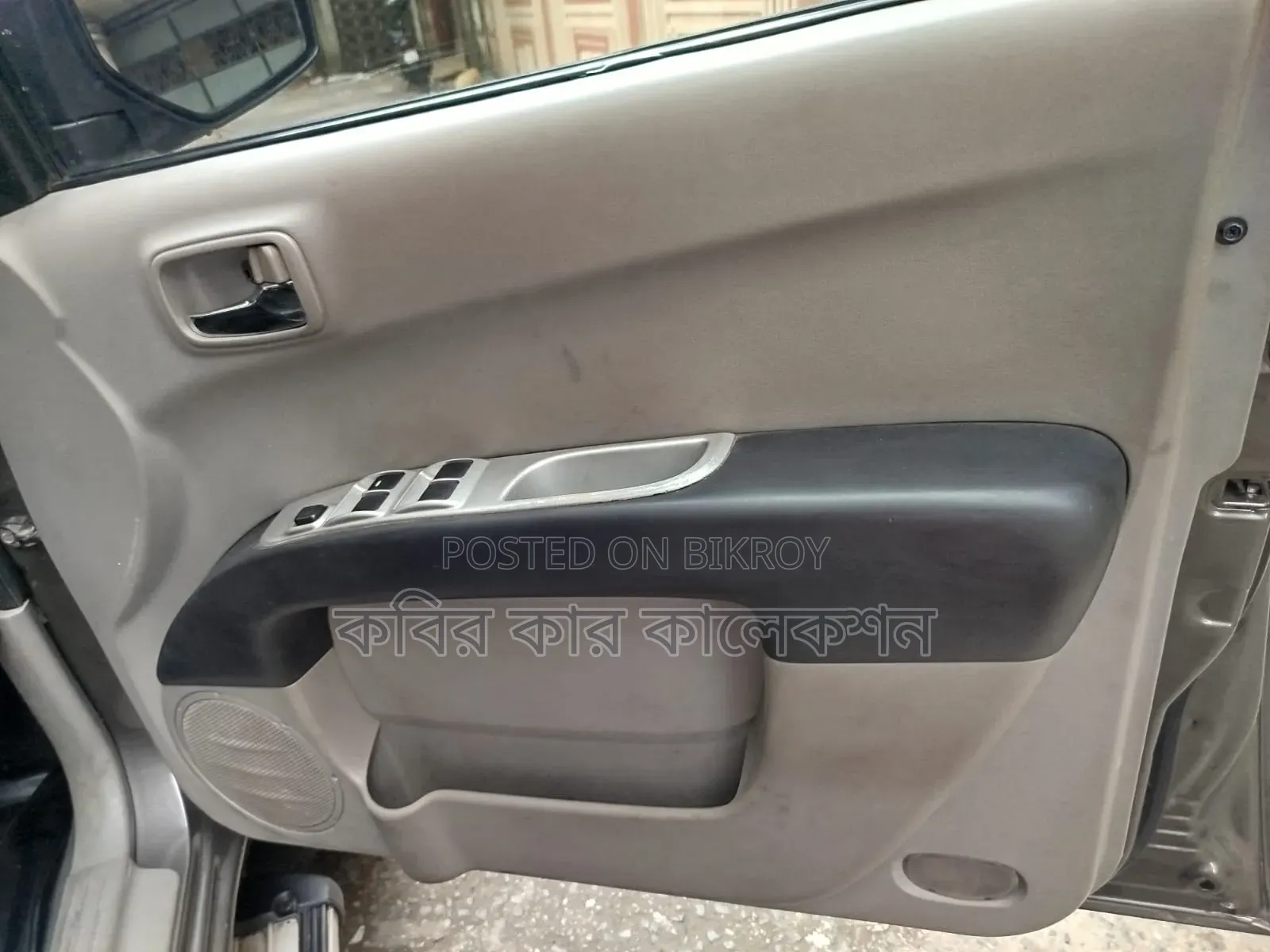 Mitsubishi L200 2010 Gray