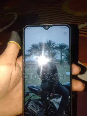 Vivo Y11 32 GB Blue