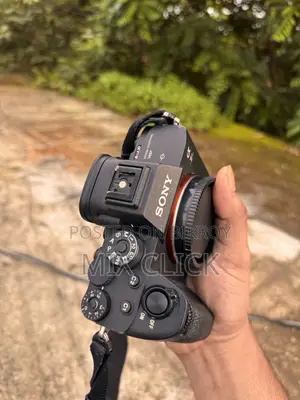সনি এ৭আর ৪ ক্যামেরা