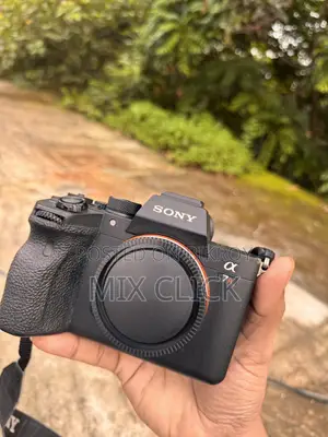 সনি এ৭আর ৪ ক্যামেরা