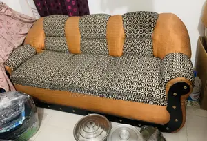 ৬-আসনের (৩+২+১) ফ্যাব্রিক সোফা সেট ভালো অবস্থায়