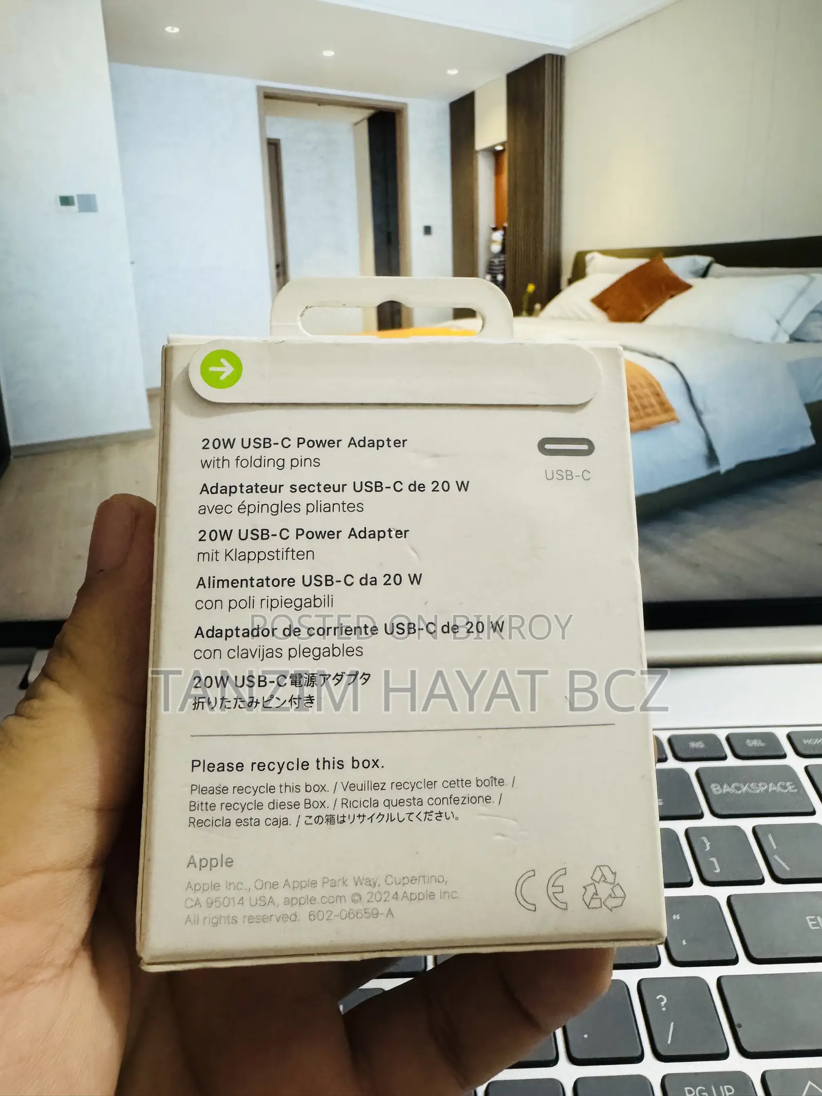 Original Apple 20W USB-C Power Adapter