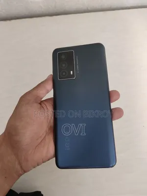 iQOO 8 GB Blue