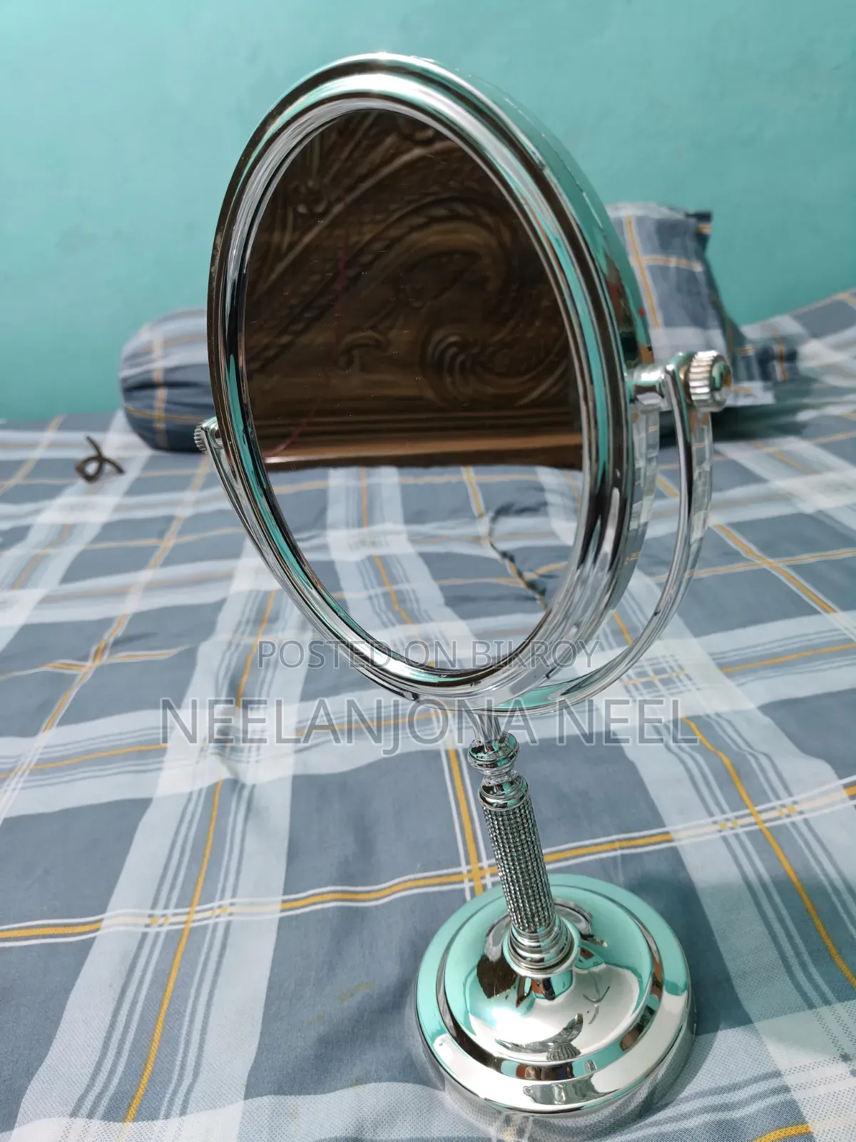 স্ট্যান্ড মিরর