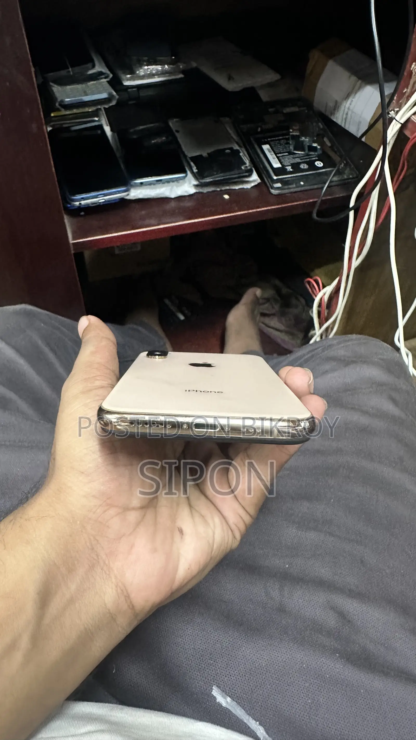 Apple iPhone XS 64 GB Gold