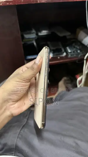 Apple iPhone XS 64 GB Gold