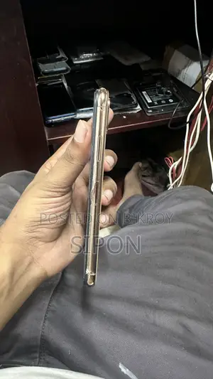 Apple iPhone XS 64 GB Gold