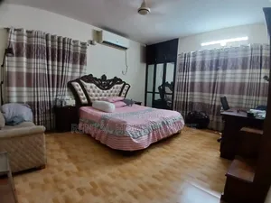 গুলশানে তিন বেডরুমের ফার্নিশড অ্যাপার্টমেন্ট ভাড়া দেওয়া হবে