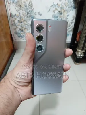 টেকনো ক্যামন ৪০ প্রো ৫জি ২৫৬ জিবি গোল্ড