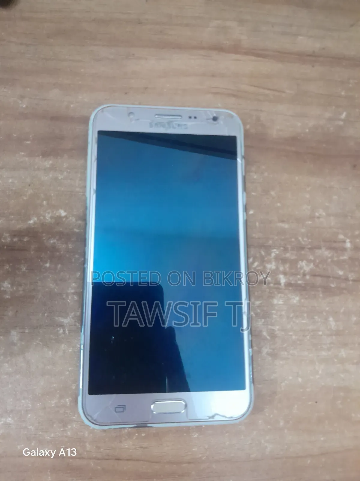 Samsung Galaxy J7 16 GB Gold
