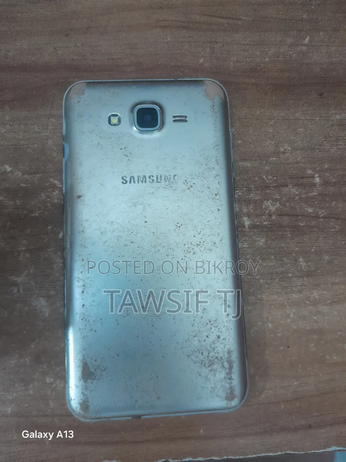 Samsung Galaxy J7 16 GB Gold