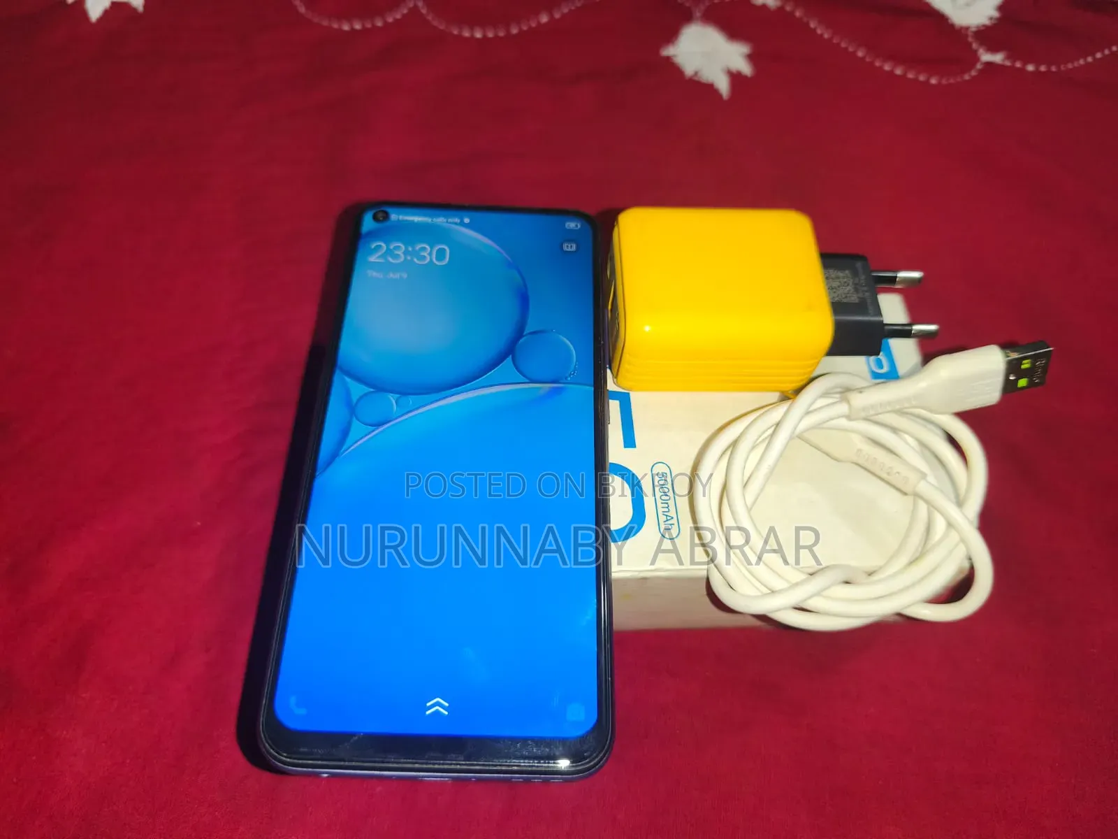 Vivo Y৫০ ১২৮ GB নীল