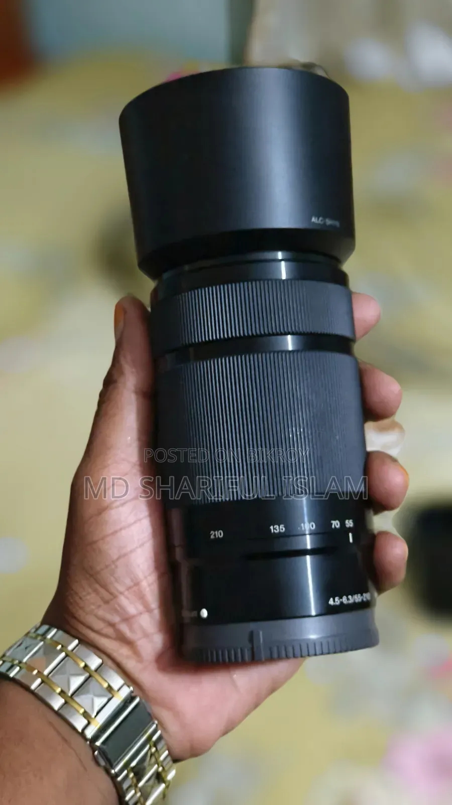 Sony 55-210 জুম লেন্স একদম ফুলফ্রেশ বিক্রি করবো।