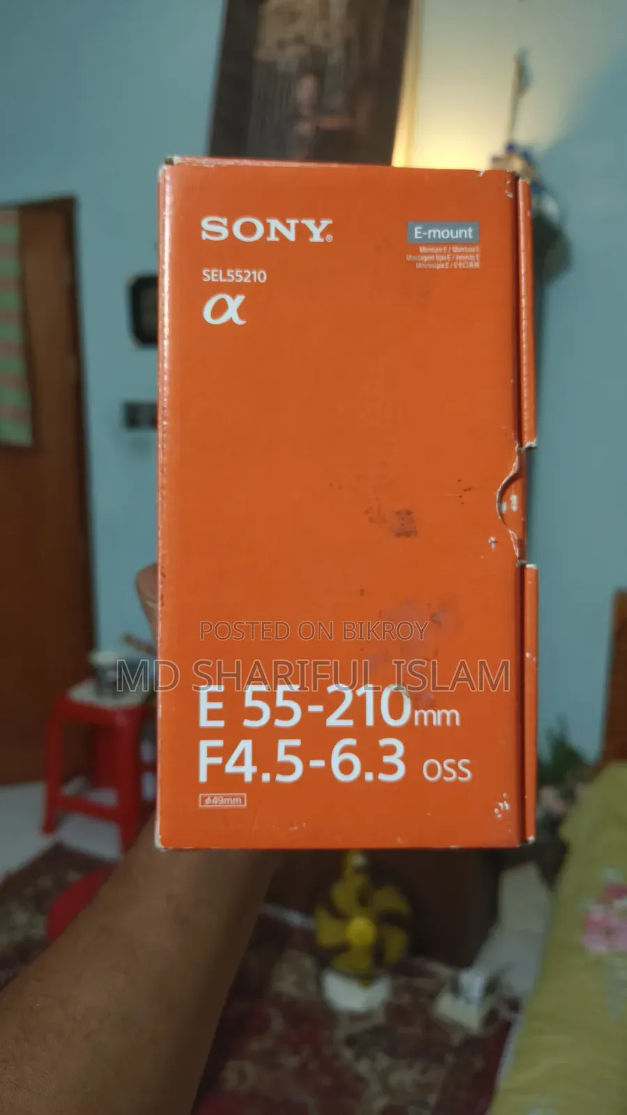 Sony 55-210 জুম লেন্স একদম ফুলফ্রেশ বিক্রি করবো।
