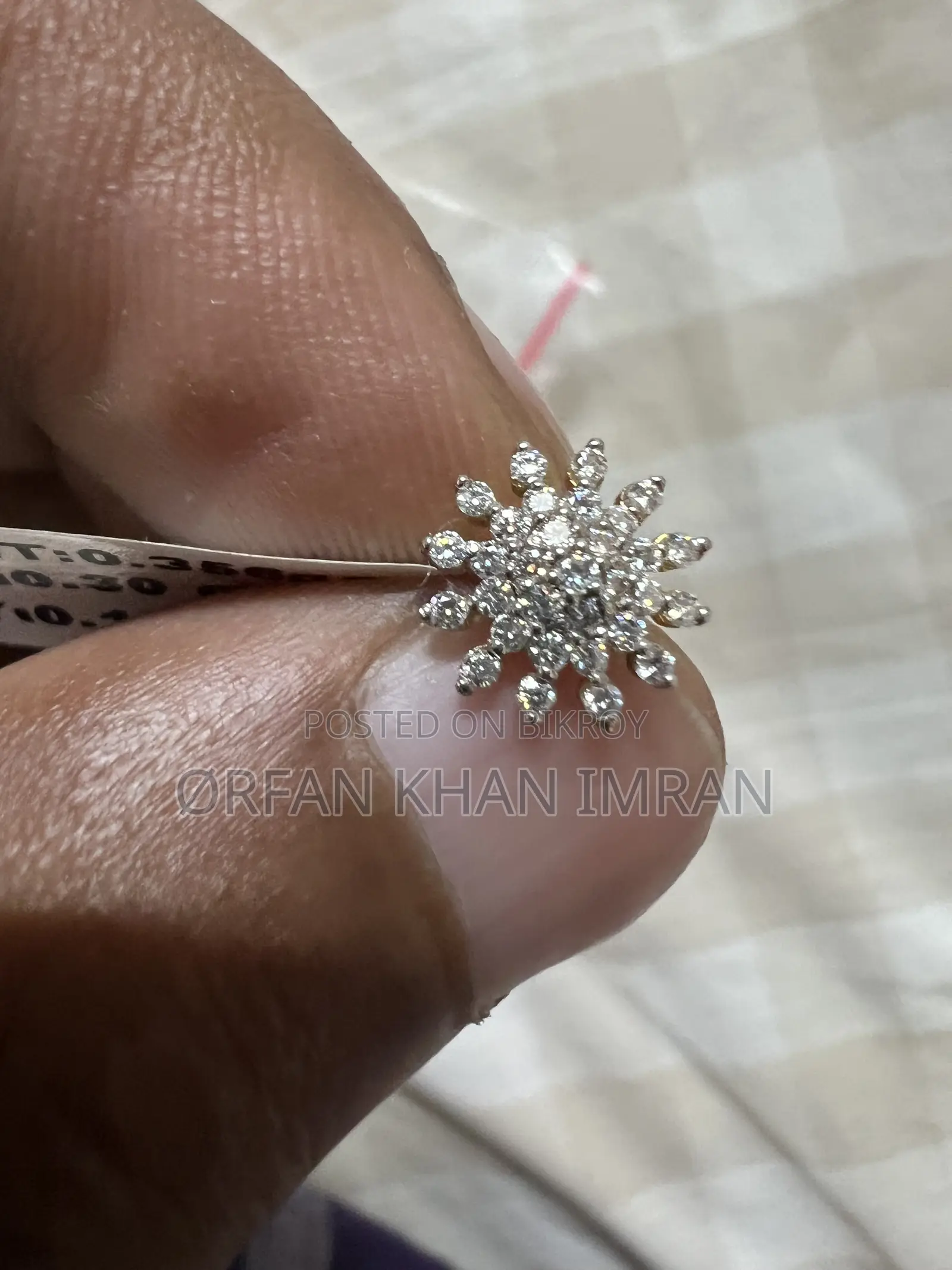 Diamond Masonite Nose Pin