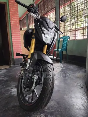 হোন্ডা হরনেট ২.০ ২০২৫ ব্ল্যাক
