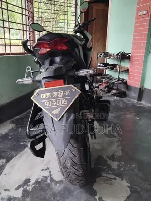 হোন্ডা হরনেট ২.০ ২০২৫ ব্ল্যাক