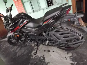 হোন্ডা হরনেট ২.০ ২০২৫ ব্ল্যাক