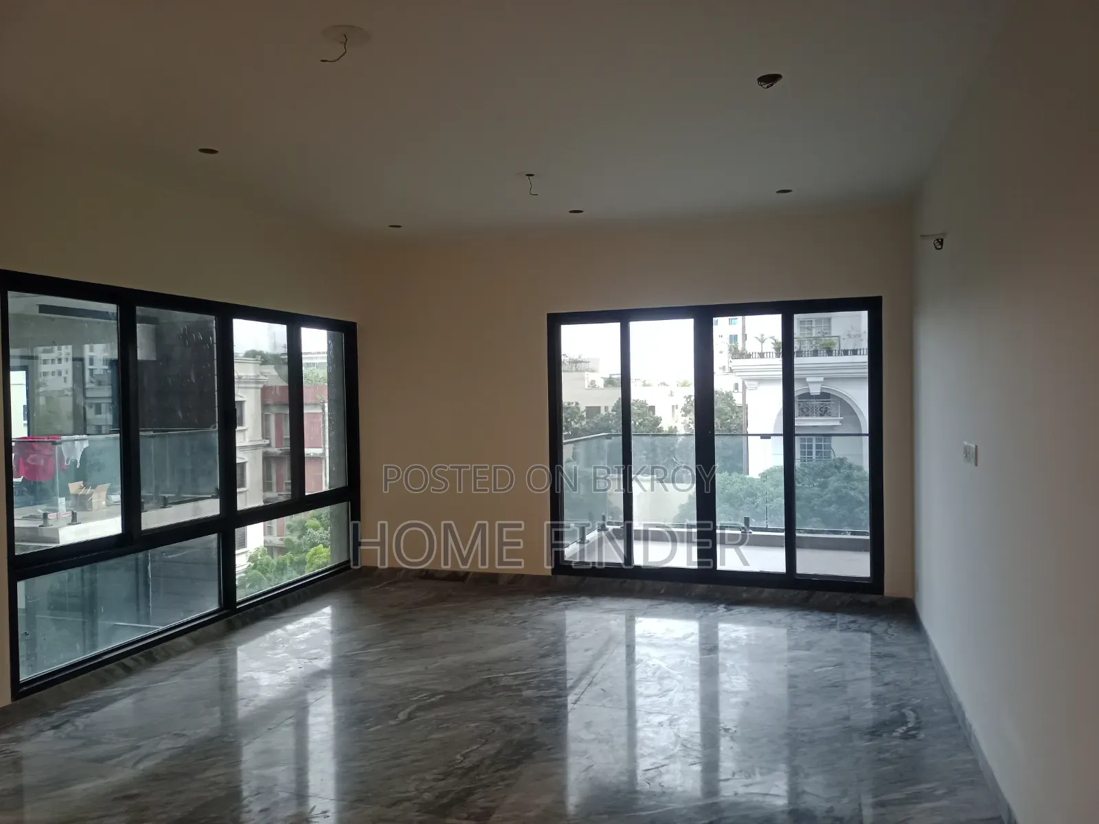 4bdrm Apartment in Gulshan for Rent