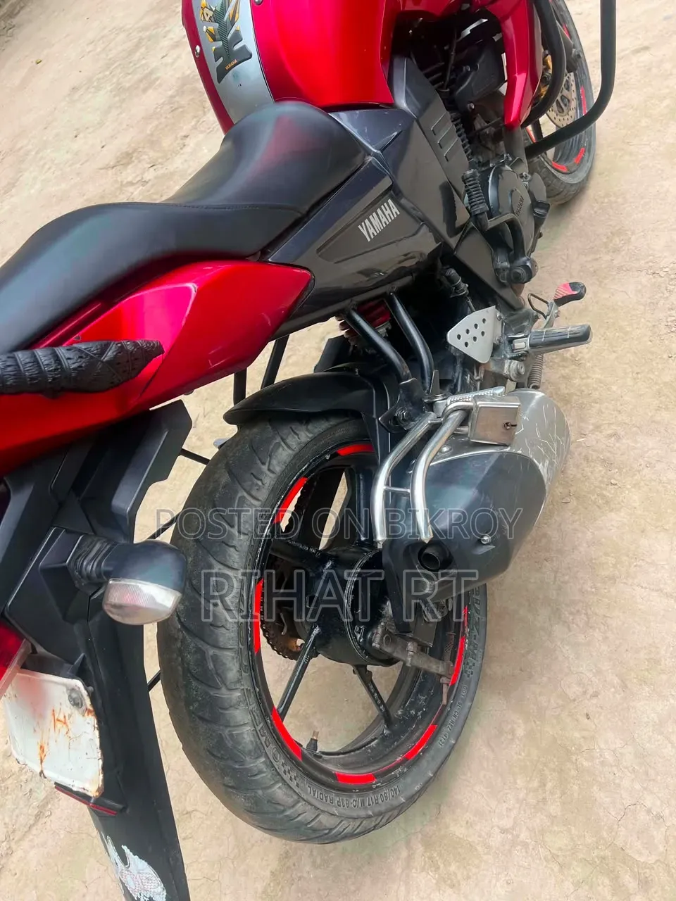 Yamaha 2012 Red