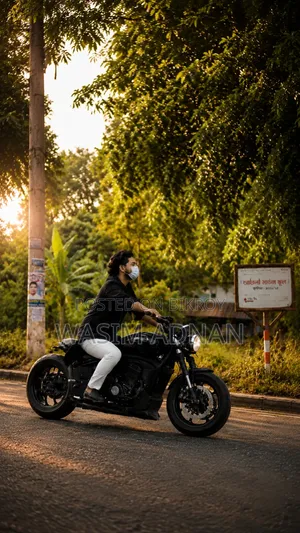 Regal Raptor F320 2023 Black