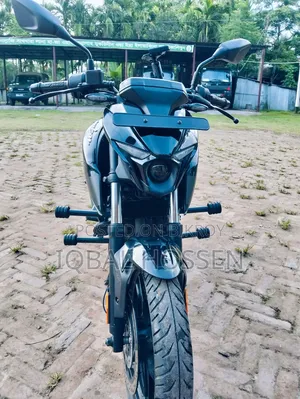 Bajaj Pulsar N250 2023 Black