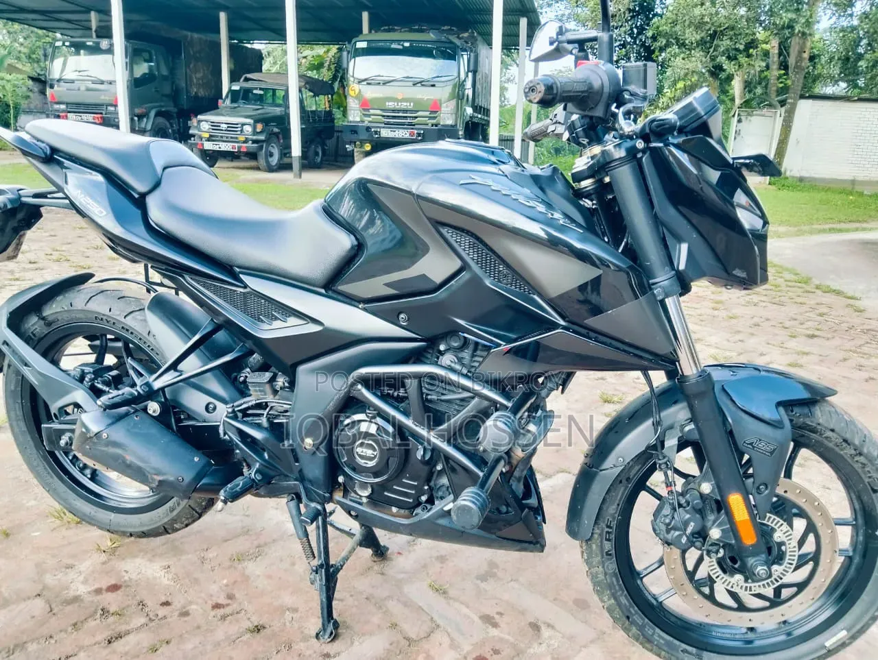 Bajaj Pulsar N250 2023 Black