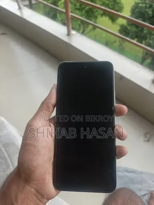 ইনফিনিক্স স্মার্ট ১০ প্লাস ১২৮ জিবি সাদা