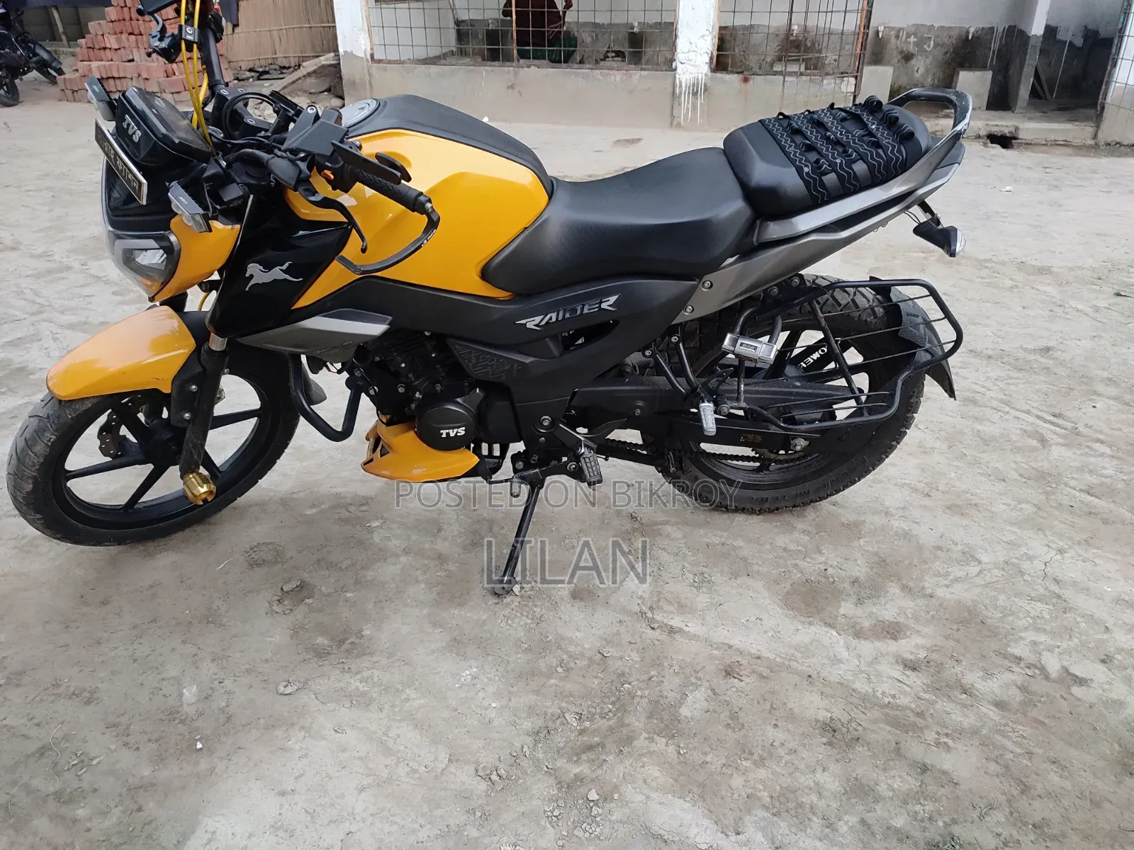 TVS Raider 125 2023 Yellow