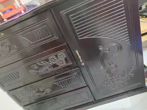 ওয়ারড্রোব (মালয়েশিয়ান প্রসেসিং উড)